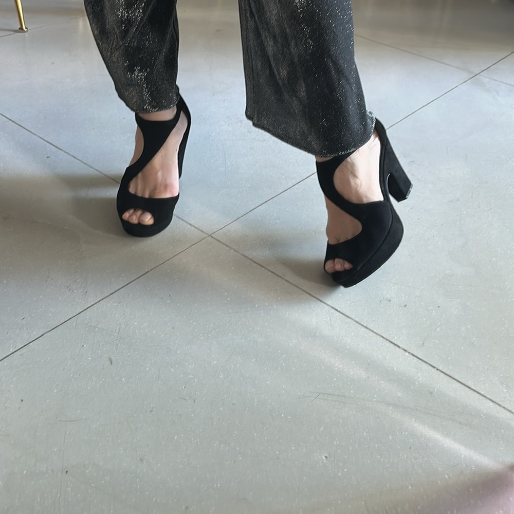 Suede Heels 🔥 - Picture 1 of 9